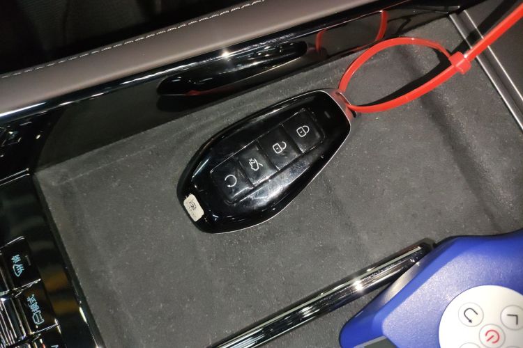 腾势Z9 2024款 1100km 四驱Max版中控内饰11