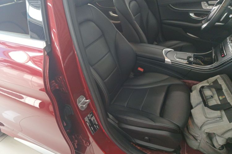 奔驰C级 2020款 C 260 L 运动版局部细节41