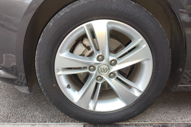 别克 君威 2019款 20T 精英型 国V车身外观6002