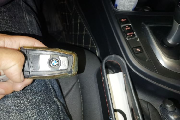 宝马3系 2017款 320Li 时尚型中控内饰7001