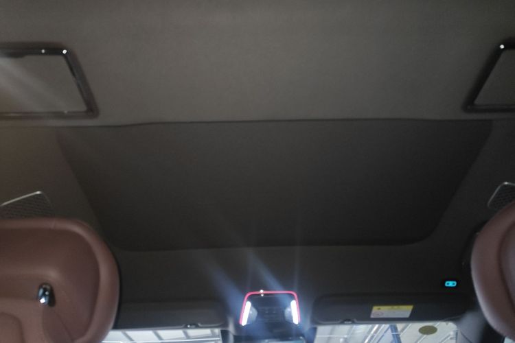 腾势Z9GT 2024款 1100四驱Ultra版局部细节22