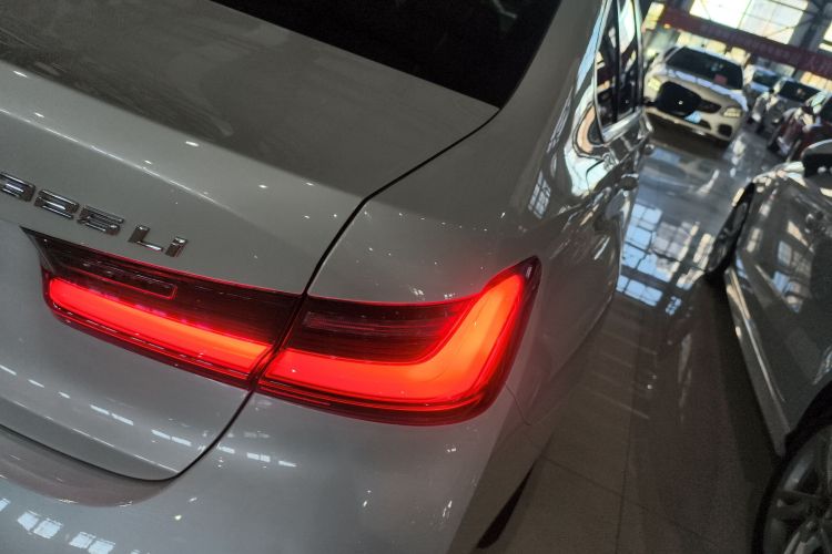 宝马3系 2023款 325Li M运动套装车身外观6006