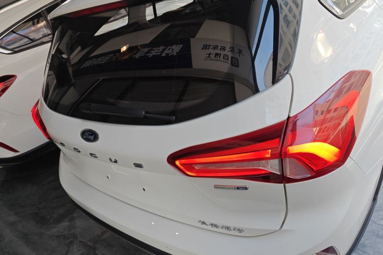 福特 福克斯 2021款 猎装版 EcoBoost 180 自动猎潮型车身外观6004