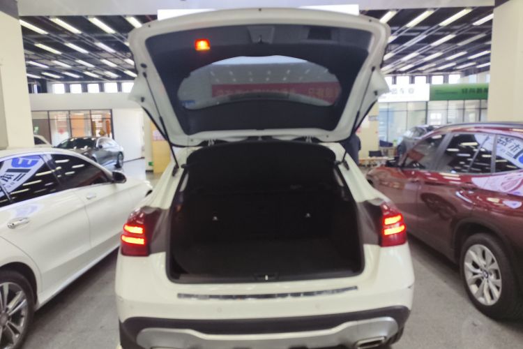 奔驰GLA 2019款 GLA 200 动感型局部细节23