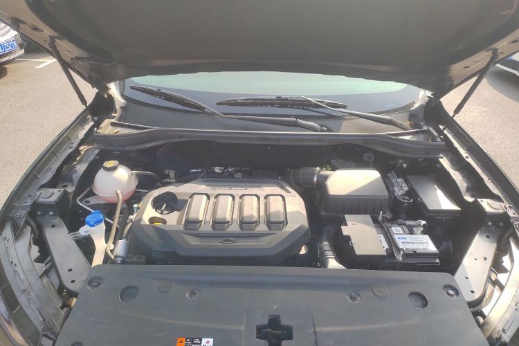 福特 领睿 2023款 EcoBoost 170 畅领型机舱底盘24