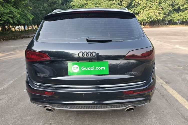 奥迪Q5 2018款 典藏版 40 TFSI 进取型车身外观6