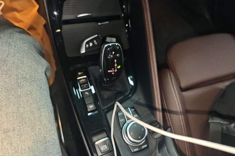 宝马X1 2022款 改款 xDrive25Li 尊享型局部细节18