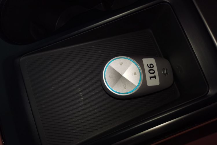 蔚来EC6 2020款 605KM 运动版中控内饰7001