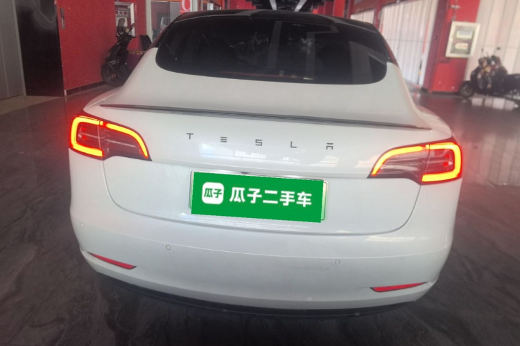 特斯拉 Model 3 2022款 后轮驱动版车身外观6004