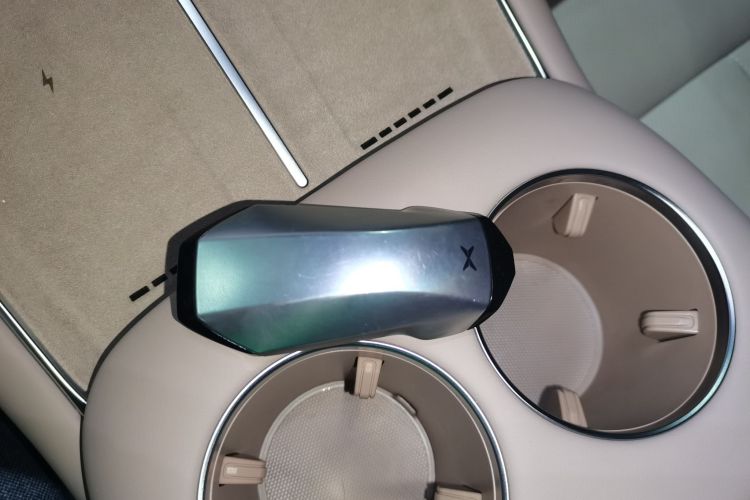 小鹏X9 2025款 740超长续航 Max中控内饰11