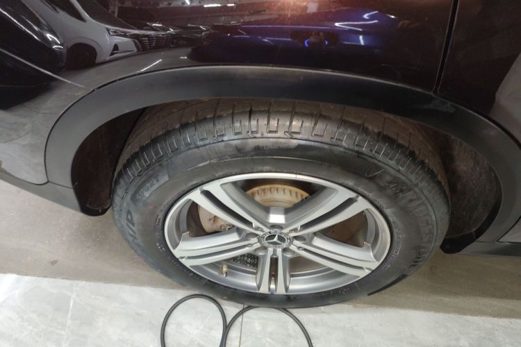 奔驰GLC 2020款 改款 GLC 260 L 4MATIC 动感型车身外观6008