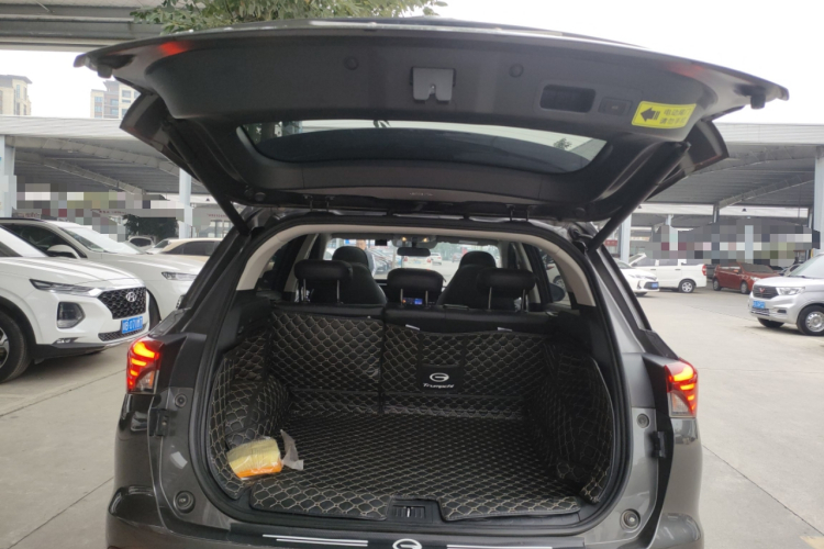 广汽传祺 传祺GS4 2021款 270T 自动精英科技版机舱底盘23