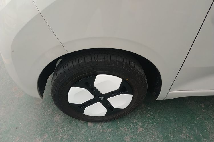 五菱汽车 宏光MINIEV 2024款 第三代 215km 进阶版车身外观6007