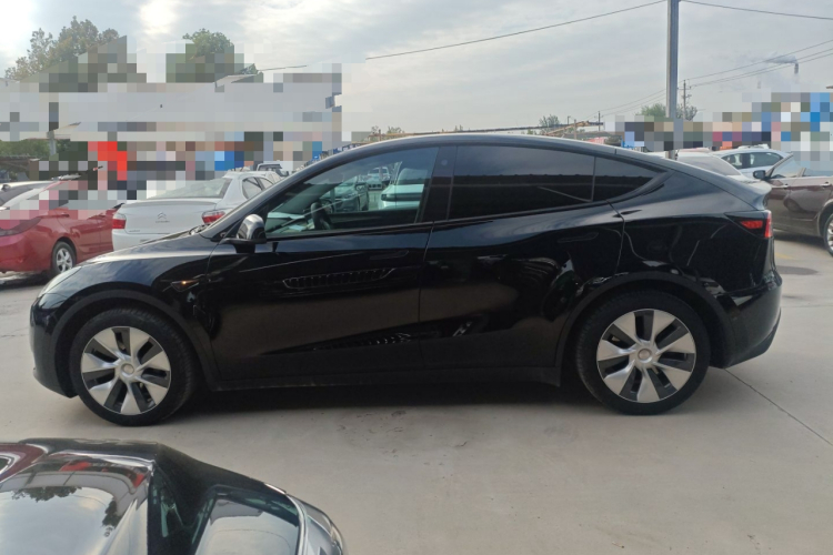 特斯拉 Model Y 2022款 改款 后轮驱动版车身外观6003