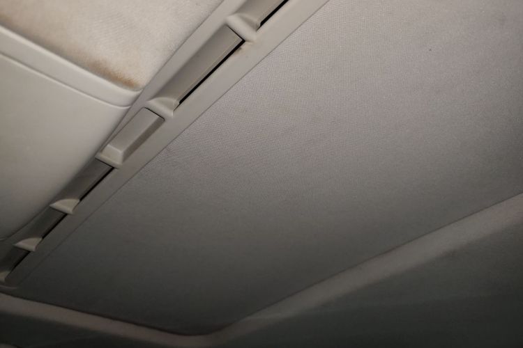 大众 帕萨特 2015款 1.8TSI DSG尊荣版中控内饰22