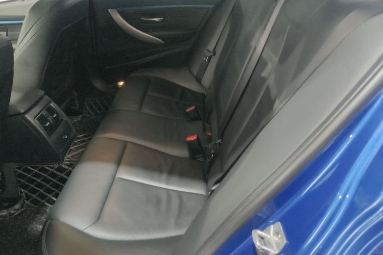 宝马3系 2018款 320i M运动套装中控内饰7004