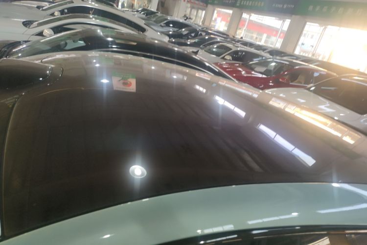 小米汽车 小米YU7 2025款 超长续航高性能四驱Max版局部细节57