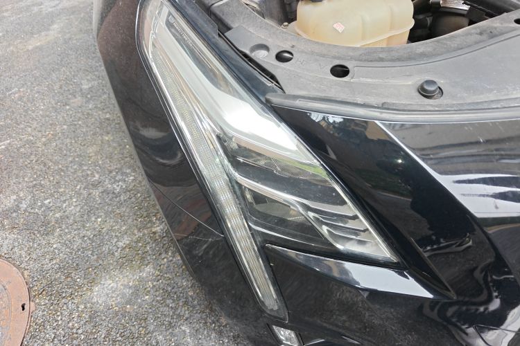 凯迪拉克CT6 2017款 28T 领先型车身外观8