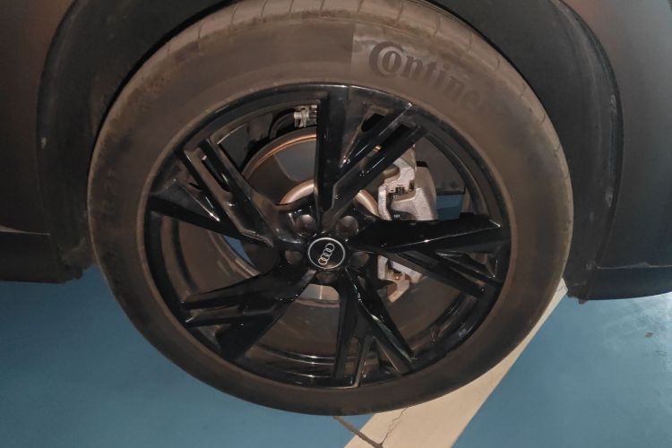 奥迪Q6 2023款 50 TFSI quattro 凌云版 edition one车身外观6007