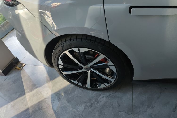 蔚来ET5 2022款 75kWh车身外观6008