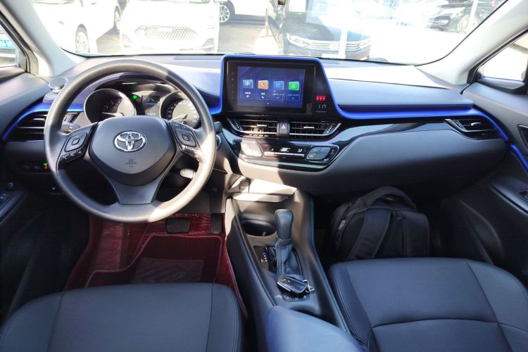 丰田C-HR 2022款 2.0L 舒适版中控内饰7002