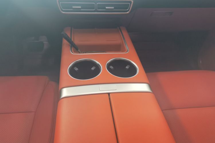 理想汽车 理想L8 2023款 Pro中控内饰18