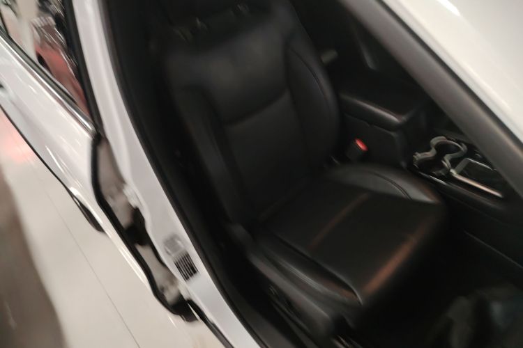 Jeep 大指挥官 2018款 2.0T 四驱臻享版 国V局部细节41