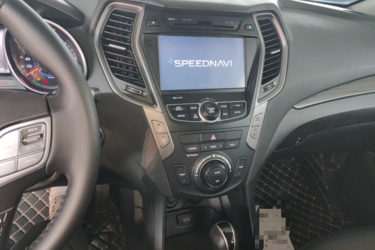 现代 胜达 2015款 2.0T 自动两驱智能型 5座中控内饰16