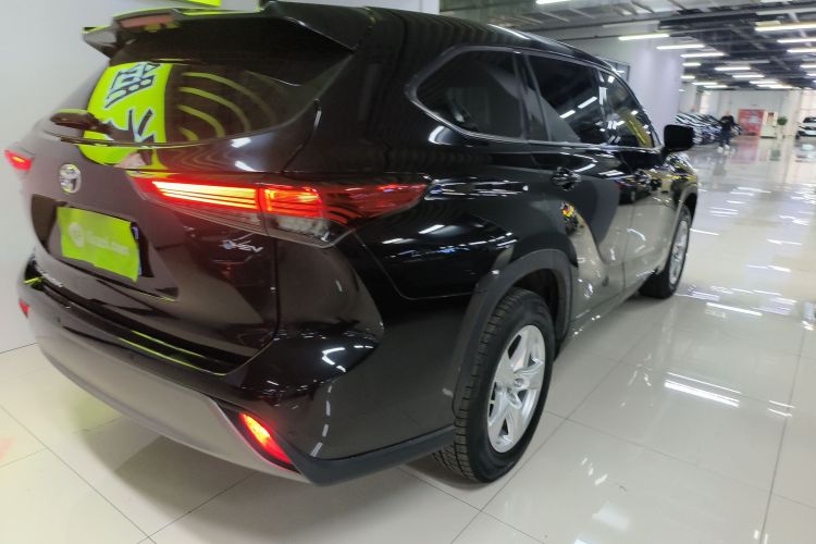 丰田 汉兰达 2024款 2.5L智能电混双擎两驱精英版 5座车身外观7