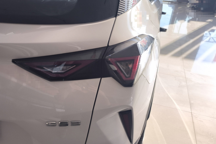 广汽传祺 传祺GS3 2023款 影速 270T 劲享版车身外观9