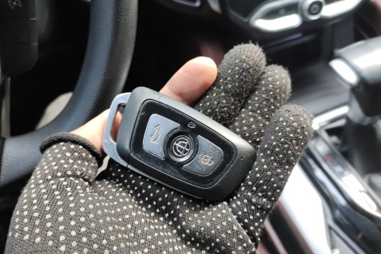 中华V6 2018款 1.5T 自动豪华型中控内饰7001