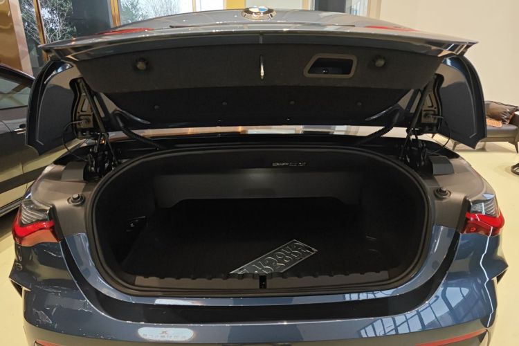 宝马4系 2023款 425i 敞篷M运动曜夜套装机舱底盘23