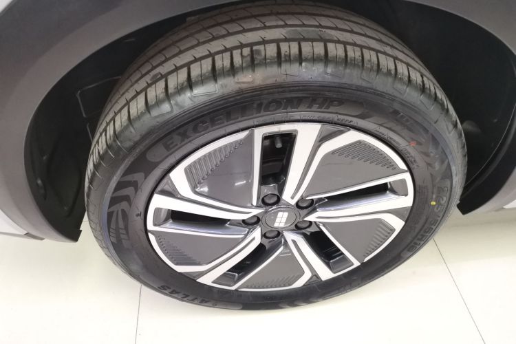 吉利银河 银河星舰7 EM-i 2025款 120km 探索+版车身外观6002