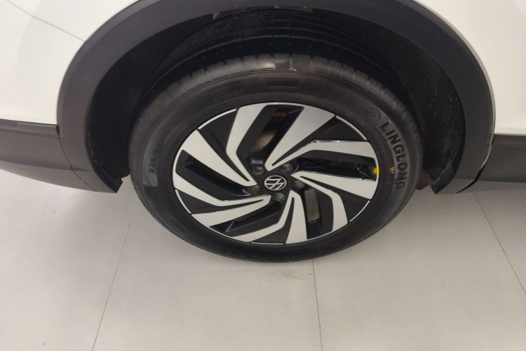 大众 途观L 2022款 330TSI 自动两驱舒享版车身外观6008