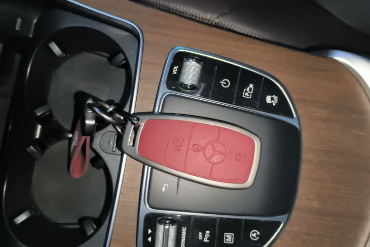 奔驰GLC 2020款 GLC 300 L 4MATIC 豪华型中控内饰11