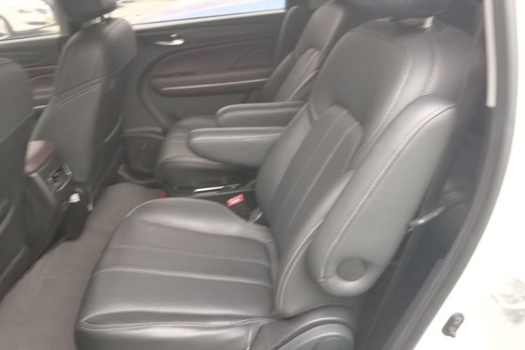 广汽传祺 传祺M6 2023款 PRO 270T DCT精英版中控内饰7004