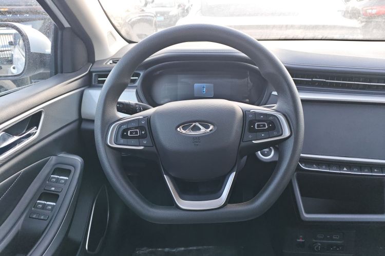 奇瑞新能源 艾瑞泽e 2024款 455km 出行版中控内饰13