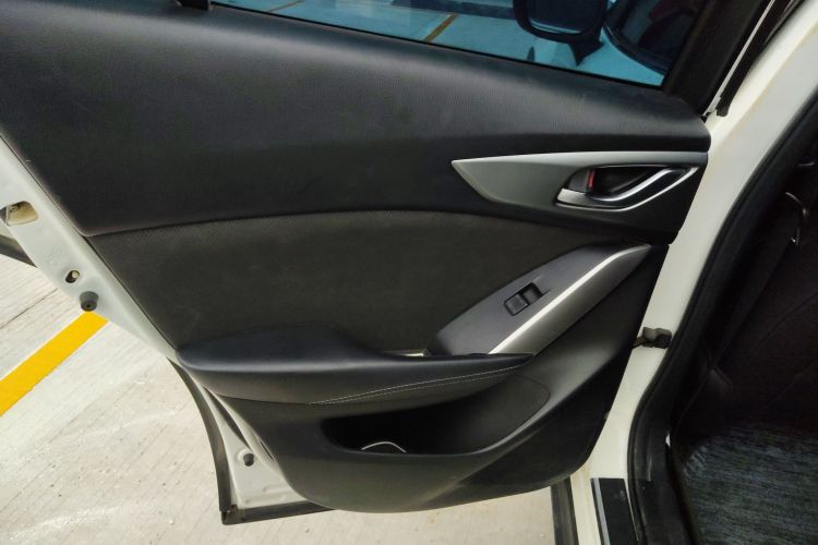 马自达CX-4 2016款 2.0L 手动两驱蓝天活力版中控内饰7008