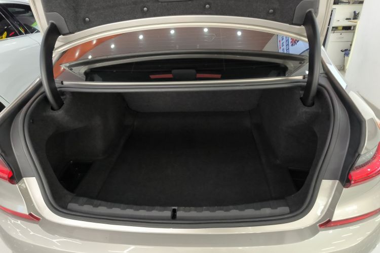 宝马3系 2021款 320Li M运动套装机舱底盘23