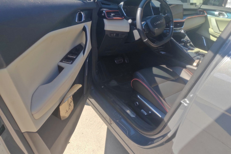 领克06 2020款 1.5T 耀Halo中控内饰7003