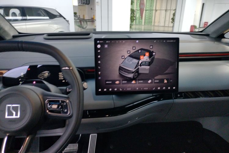 极氪MIX 2025款 长续航智驾版局部细节16