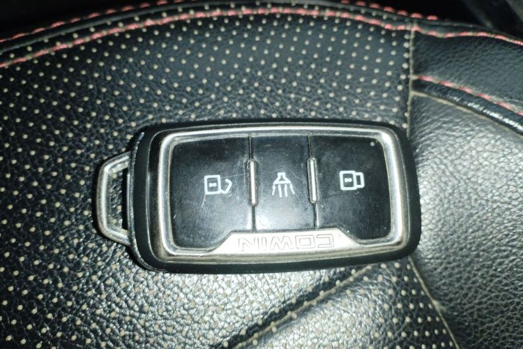 凯翼X3 2016款 1.6L 手动智联III版中控内饰11