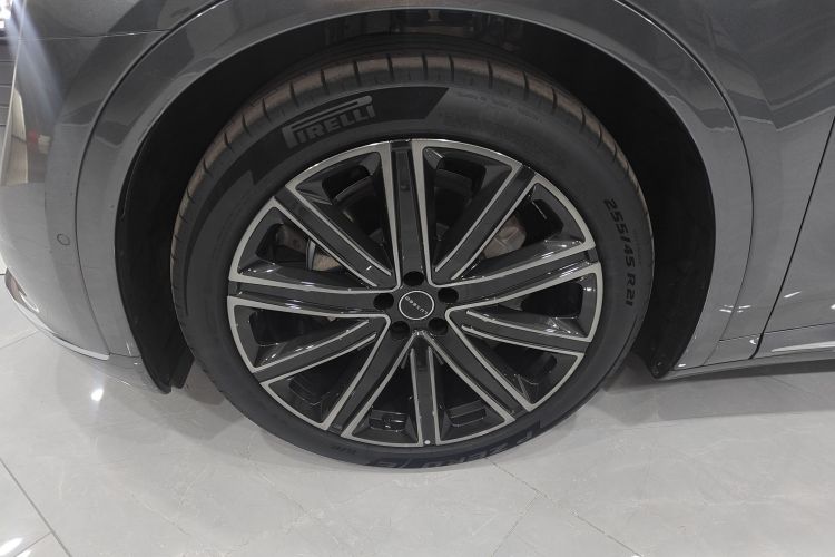 鸿蒙智行 智界R7 2024款 纯电 667km Max车身外观6007