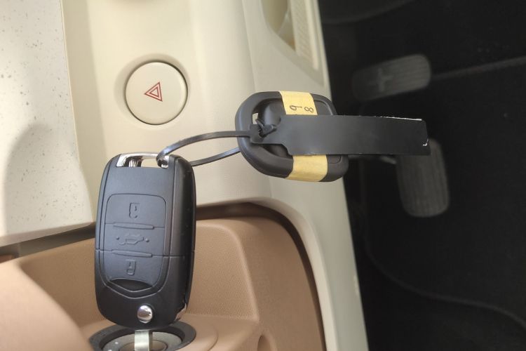 五菱汽车 宏光MINIEV 2024款 第三代 215km 青春版中控内饰11