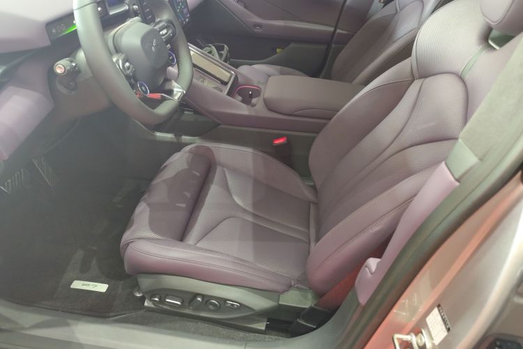 小鹏P7 2025款 702 长续航 Ultra局部细节19