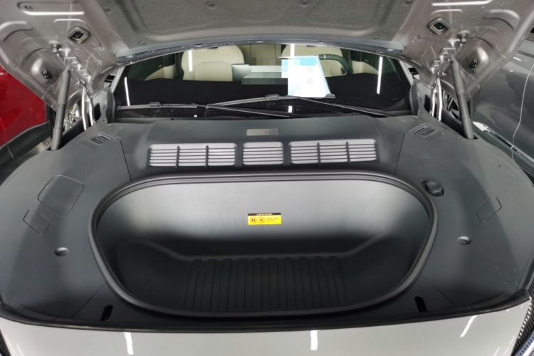 小米汽车 小米YU7 2025款 超长续航后驱版局部细节24