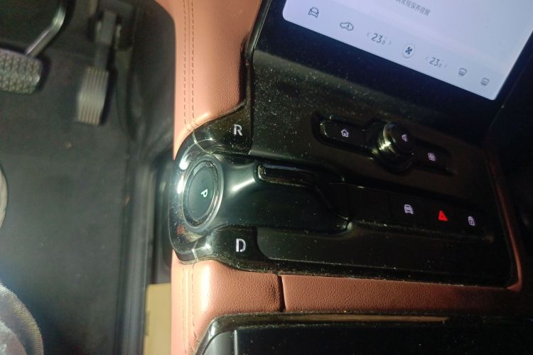 蔚来ES6 2020款 610KM 签名版中控内饰18