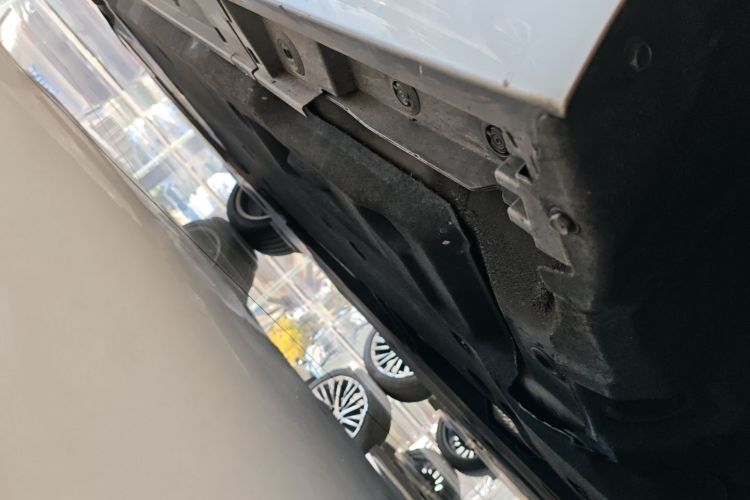 雷克萨斯ES 2021款 300h 行政版局部细节9001