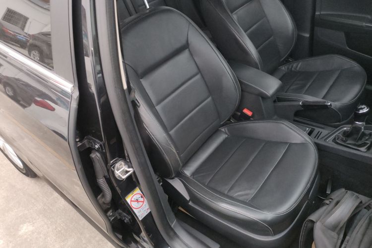 大众 朗逸 2015款 1.6L 手动舒适版局部细节41