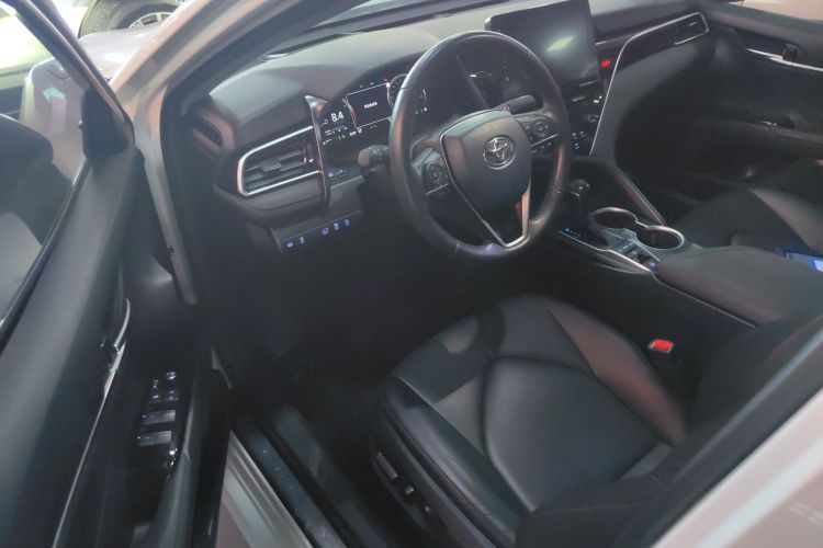 丰田 凯美瑞 2021款 2.5G 豪华版中控内饰20